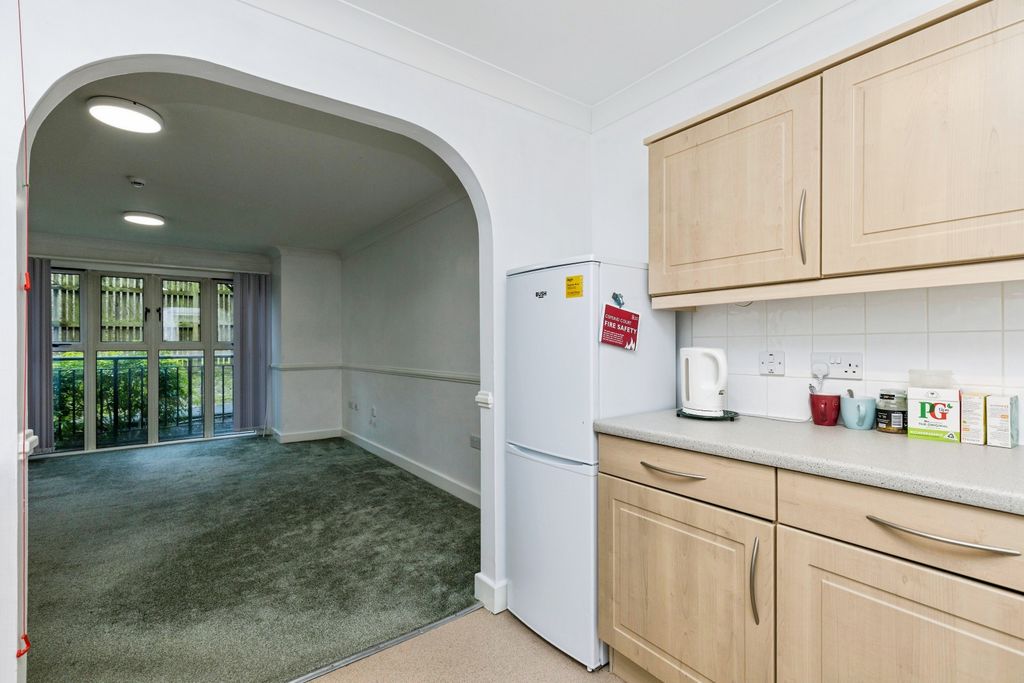 Additional image 6 of 1 bed property for saleRowan Drive, Billingshurst RH14