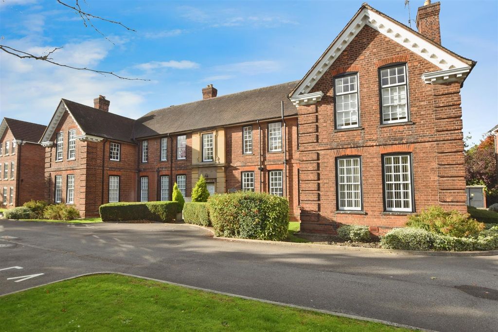 2 bed flat for saleWorsley House, 894 Hessle Road, Hull HU4