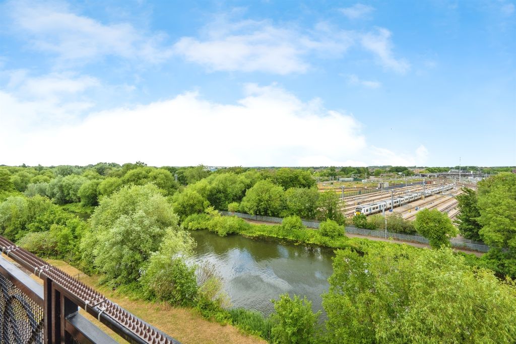 Additional image 16 of 4 bed penthouse for salePalgrave Road, Bedford MK42