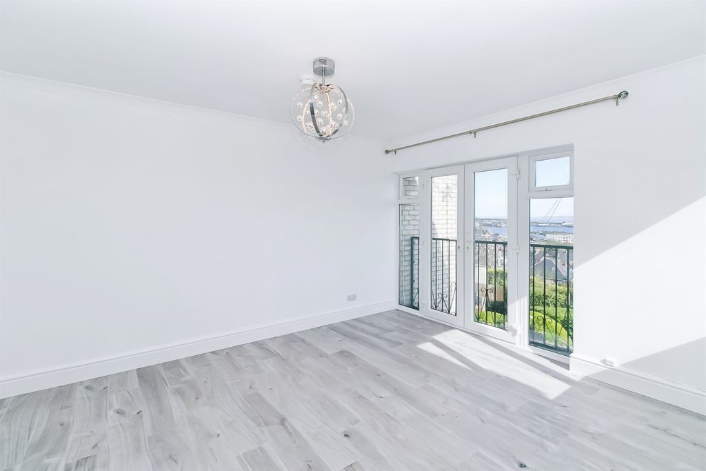 Additional image 3 of 2 bed maisonette for saleRomilly Road, Barry CF62