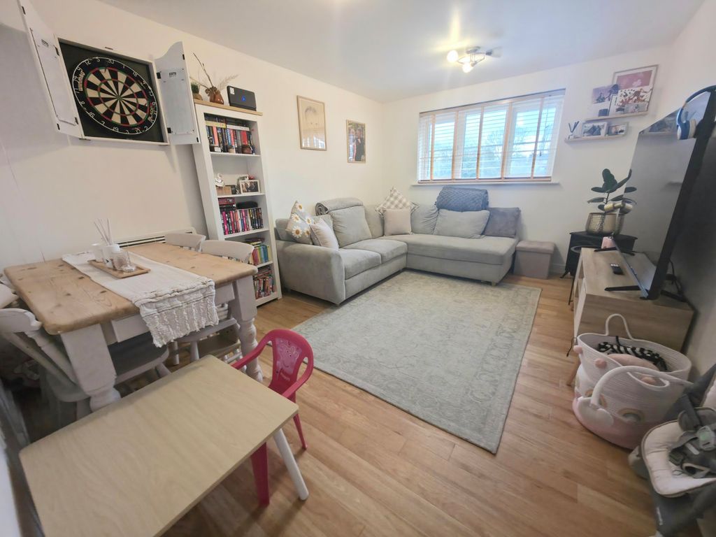 2 bed flat for saleThe Waterfront, Exhall, Coventry, Warwickshire CV7 photo 3