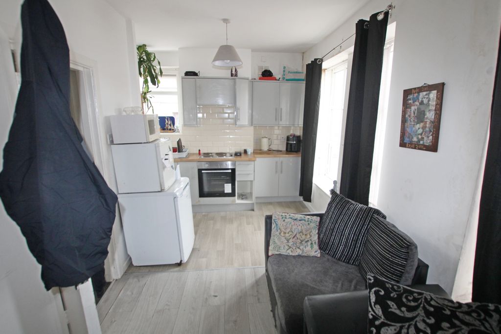 Additional image 12 of 3 bed flat for salePeel Street, Accrington BB5