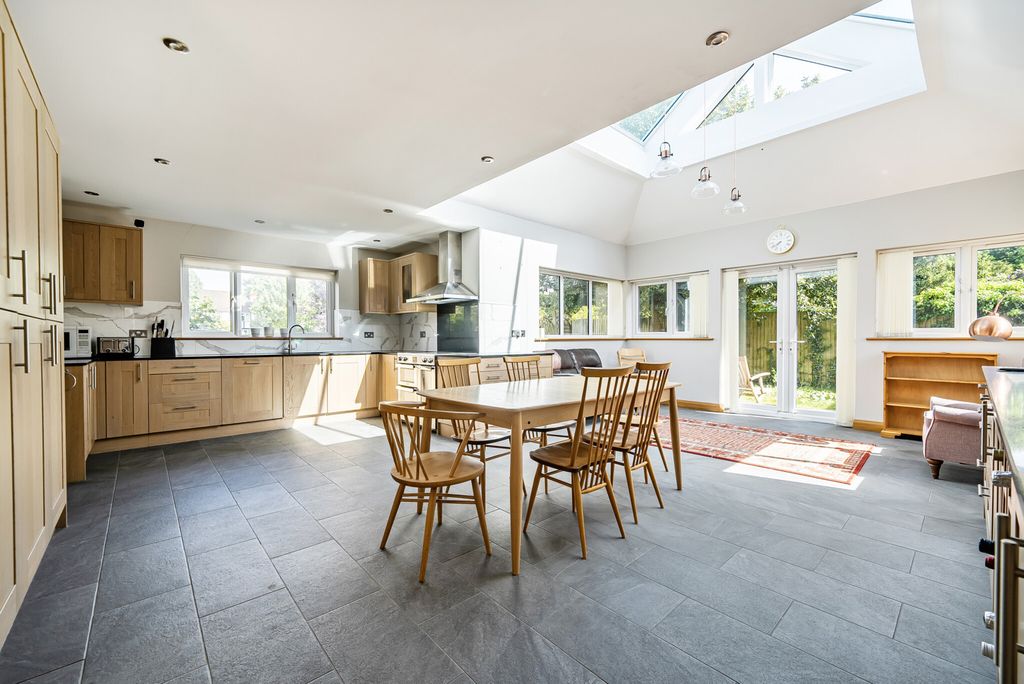 Additional image 18 of 4 bed detached house for saleNorthcourt Avenue, Reading RG2