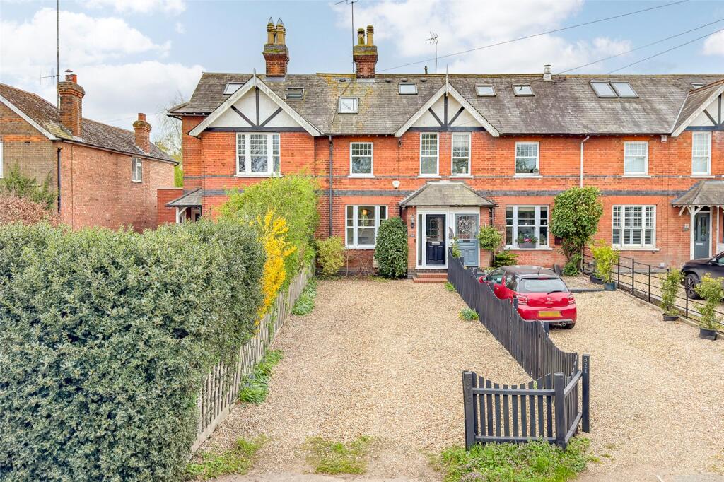 Luton Road, Harpenden, Hertfordshire, AL5