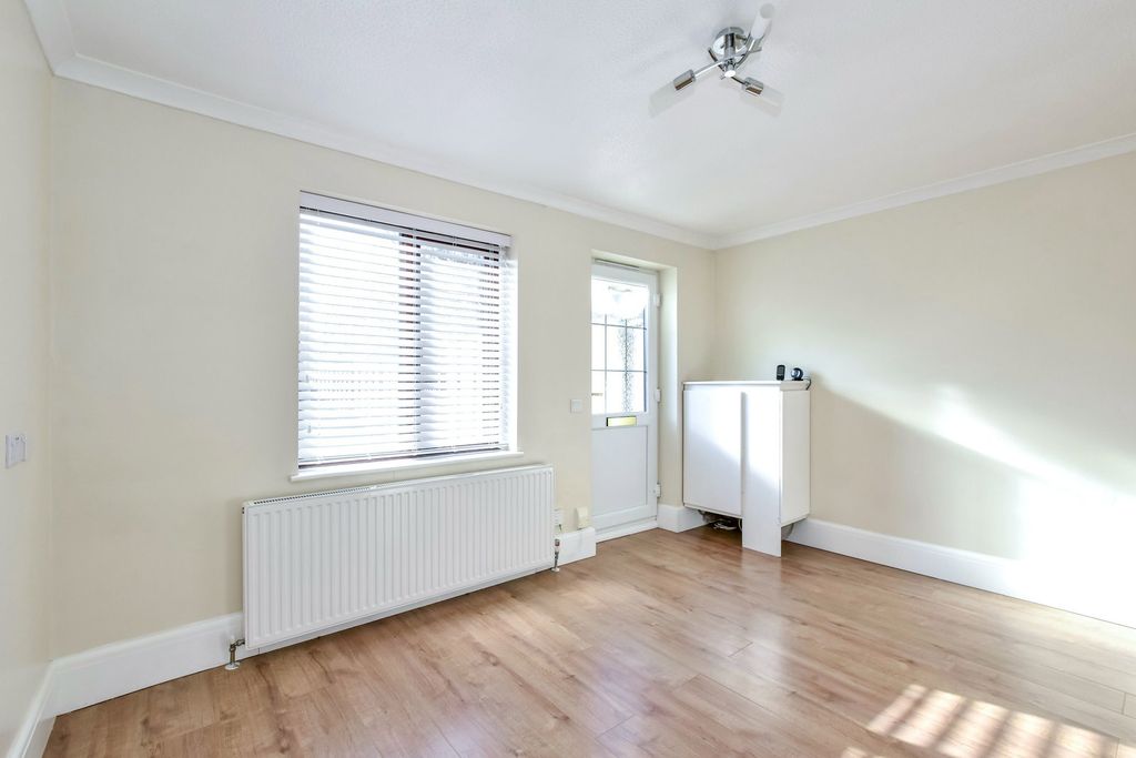 Additional image 6 of 1 bed maisonette for saleDe Havilland Way, Abbots Langley WD5