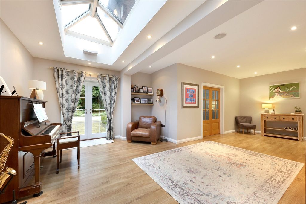 Additional image 7 of 5 bed detached house for saleWestfield Road, Beaconsfield, Buckinghamshire HP9