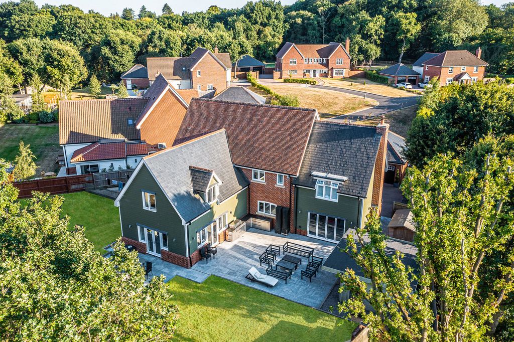 Additional image 48 of 4 bed detached house for saleThe Brackens, Benfleet SS7