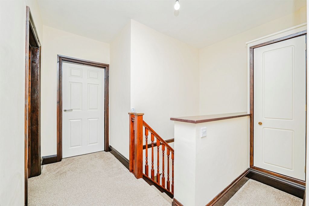 Additional image 21 of 5 bed semi-detached house for salePort Road East, Barry CF62