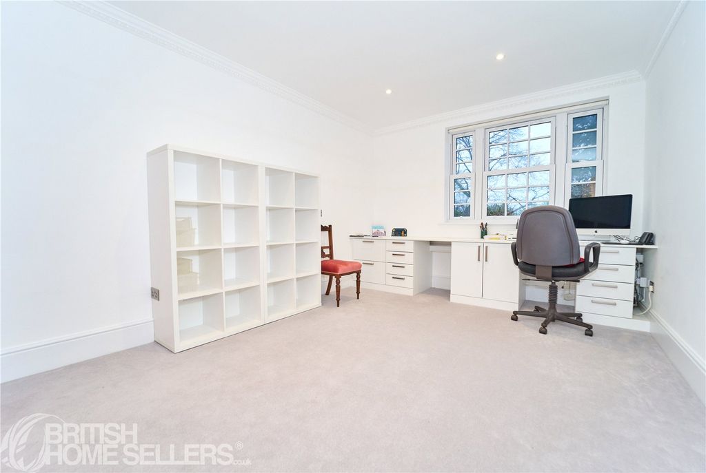 Additional image 11 of 2 bed flat for saleGrove Road, Beaconsfield, Buckinghamshire HP9