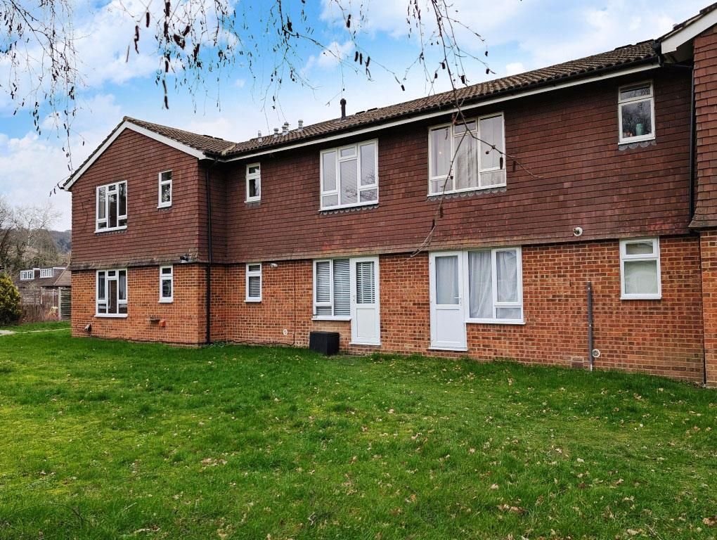 Additional image 10 of 1 bed flat for saleChester Close, Dorking RH4