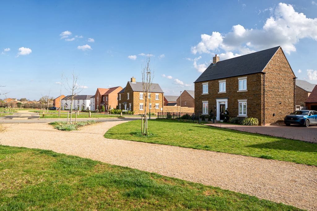 Additional image 12 of 4 bed detached house for saleBowlers Close, Banbury OX16