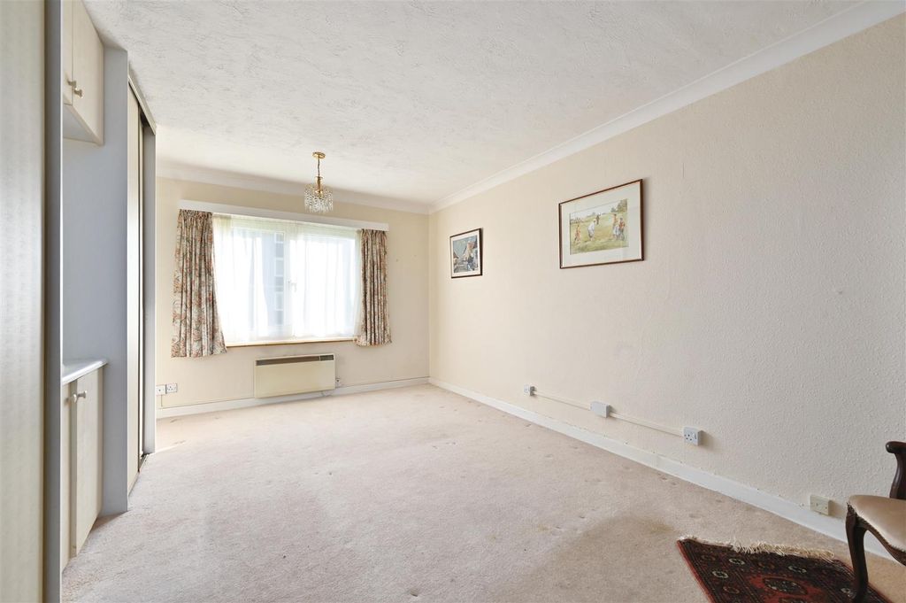 Additional image 11 of 2 bed flat for saleWest Parade, Bexhill-On-Sea TN39