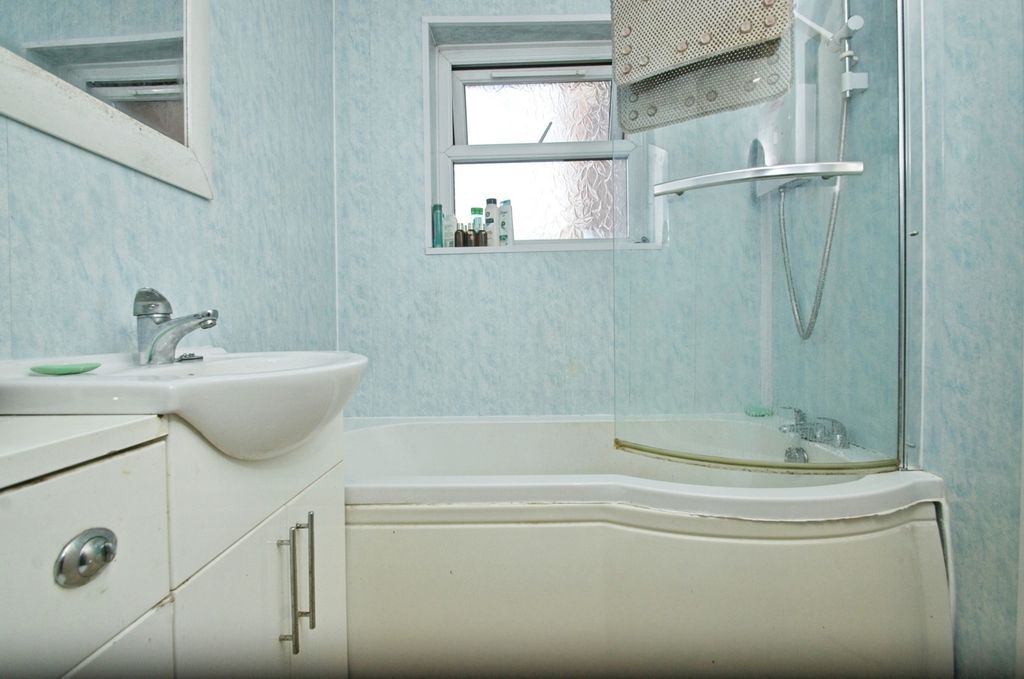 Additional image 8 of 2 bed flat for saleCoed Edeyrn, Llanedeyrn, Cardiff CF23