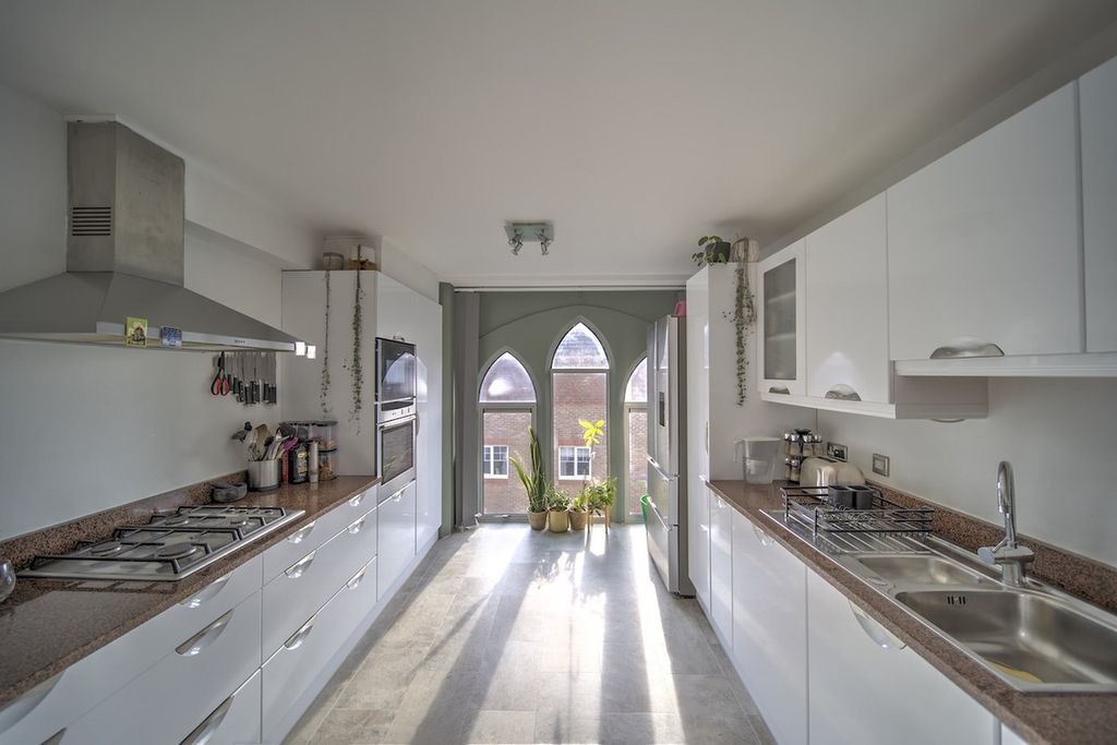 Additional image 12 of 3 bed penthouse for saleCrescent Road, Beckenham BR3