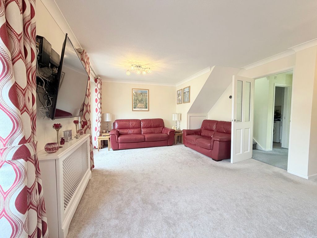Additional image 10 of 4 bed semi-detached house for saleMargaret Close, Abbots Langley WD5