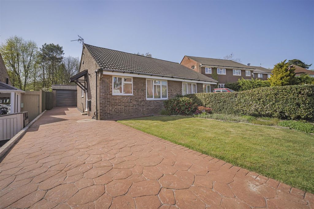 2 bed semi-detached bungalow for saleRhiwlas, Thornhill, Cardiff CF14