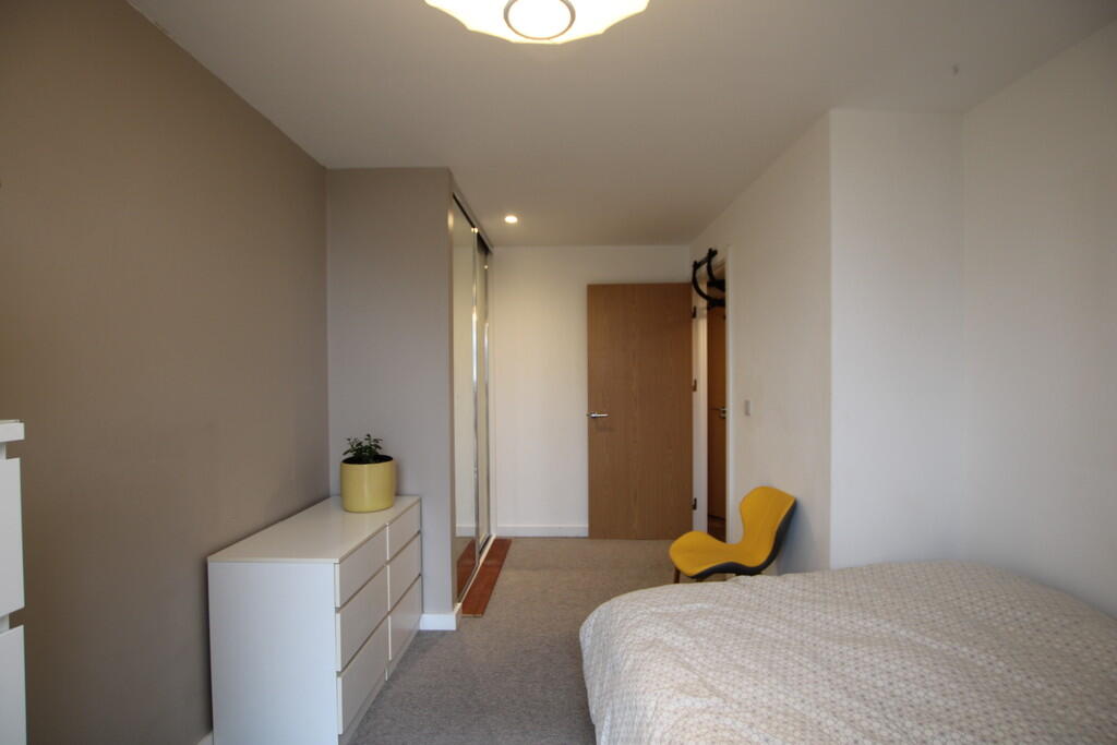 Additional image 7 of Lincoln Apartments, Lexington Gardens, Park Central, B15