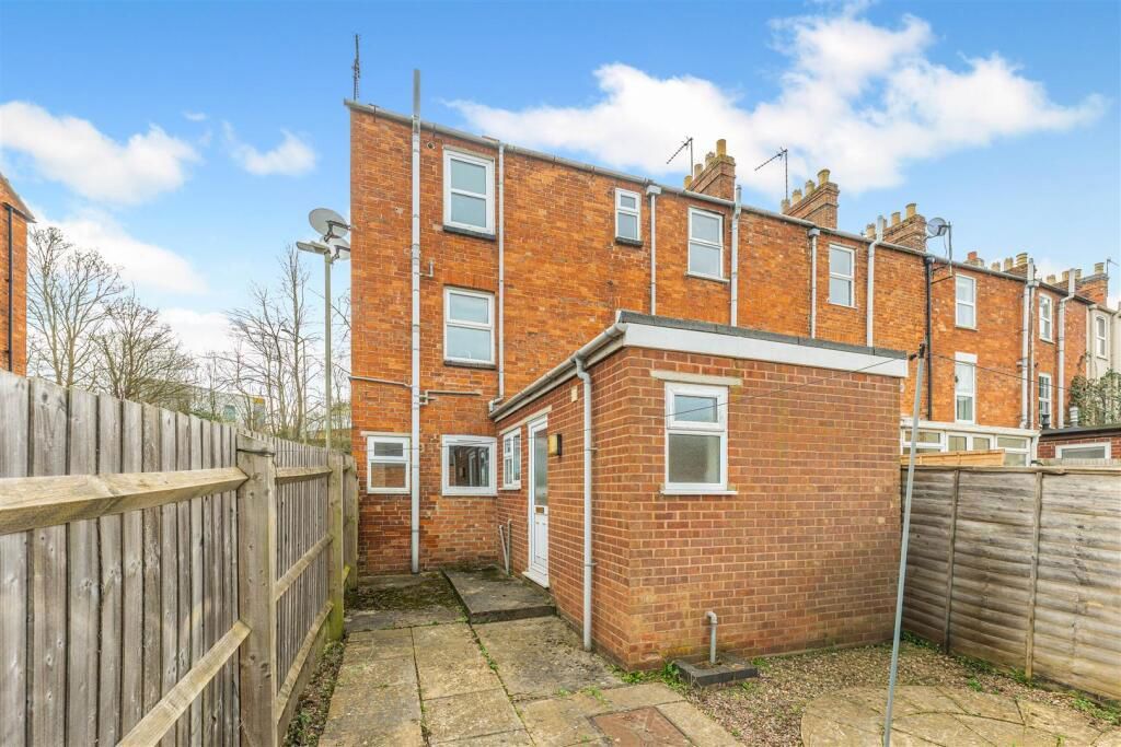 Additional image 14 of 4 bed flat for saleBroughton Road, Banbury OX16