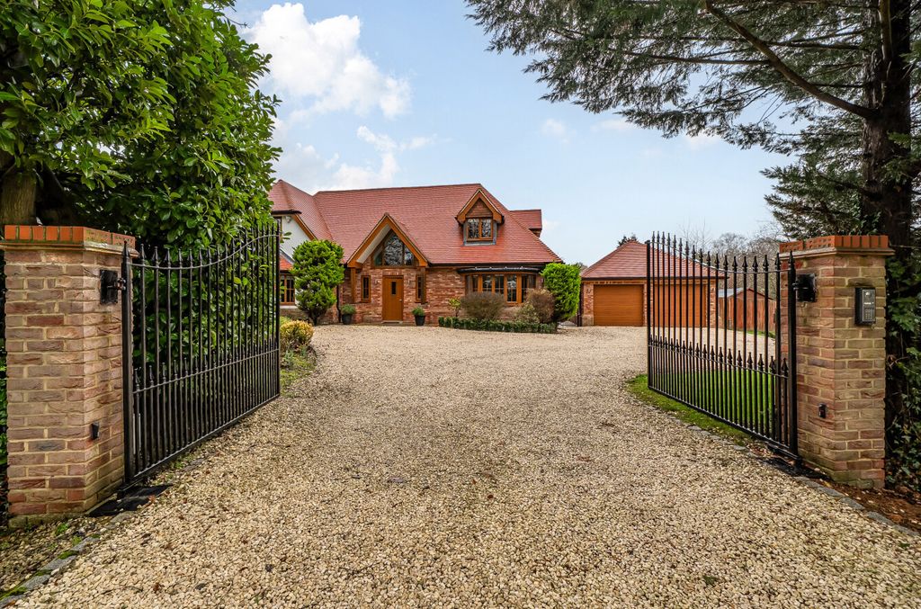 Additional image 30 of 5 bed detached house for saleChurch Lane, Arborfield, Berkshire RG2