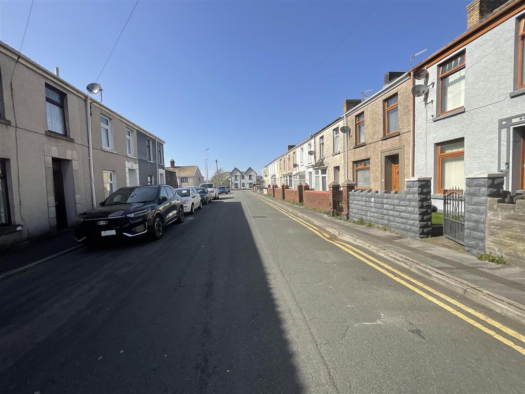Additional image 29 of 2 bed flat for saleHigh Street, Llanelli SA15