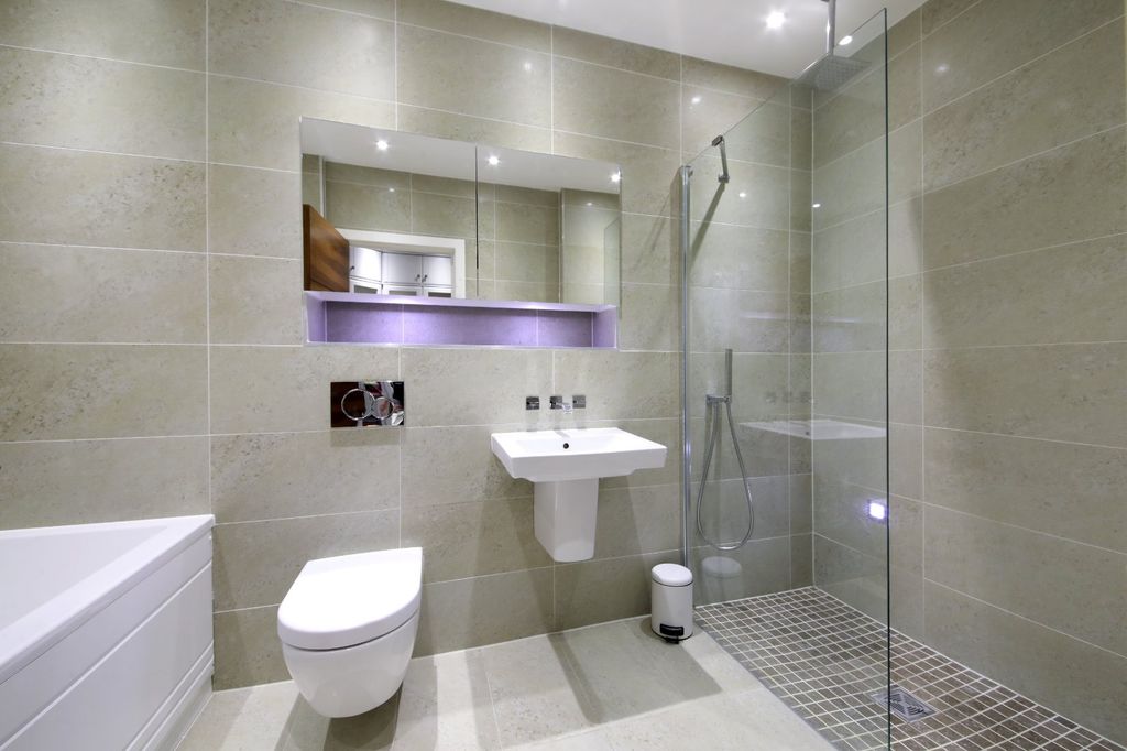 Additional image 8 of 2 bed flat for saleStation Road, Beaconsfield, Buckinghamshire HP9