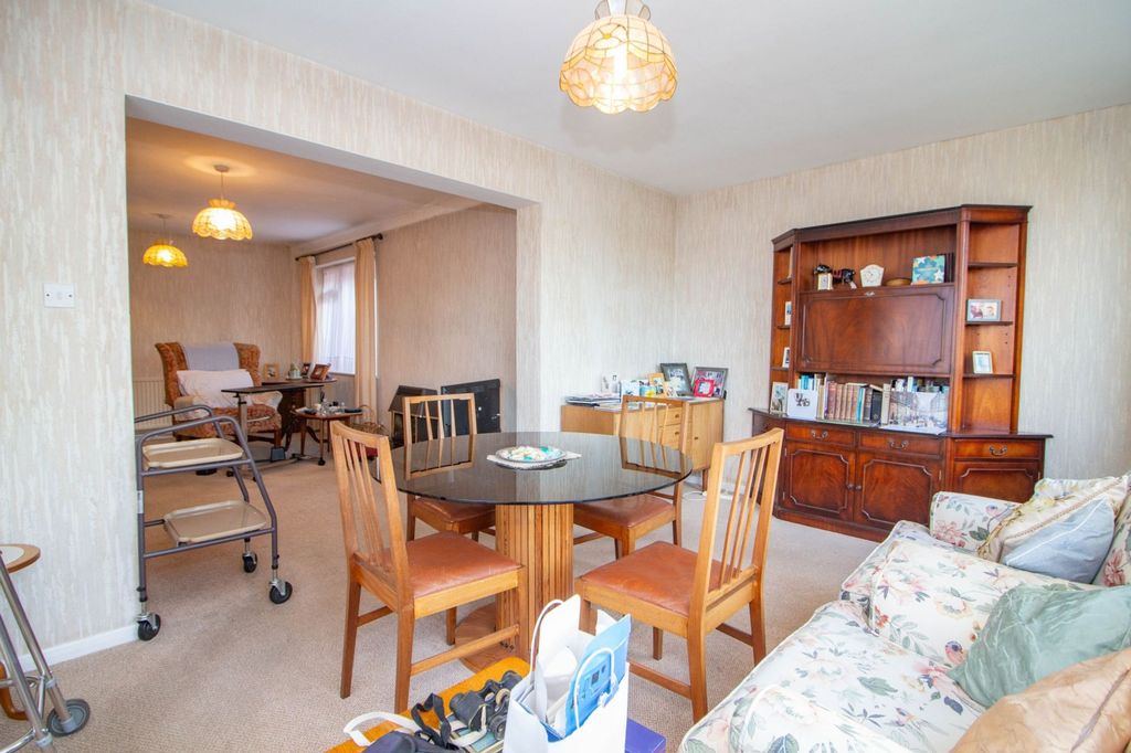 Additional image 4 of 3 bed detached house for saleGreenfield Avenue, Carpenders Park, Watford WD19