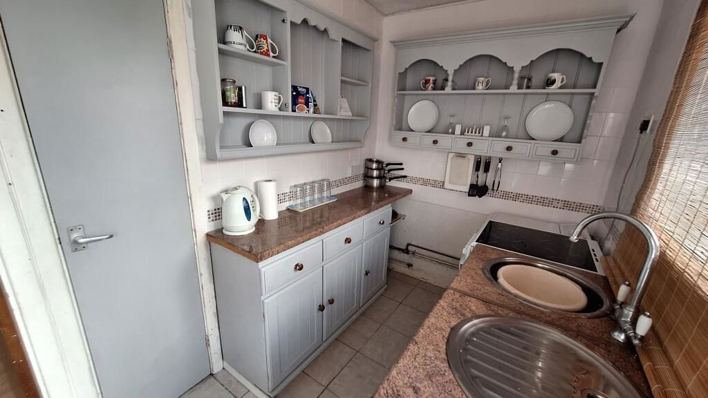Additional image 4 of 2 bed flat for saleRamsden Avenue, Nuneaton CV10