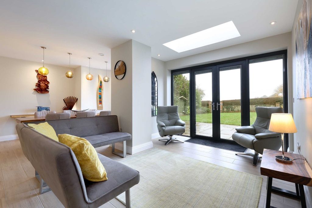 Additional image 7 of 6 bed detached house for salePriests Paddock, Knotty Green, Beaconsfield, Buckinghamshire HP9