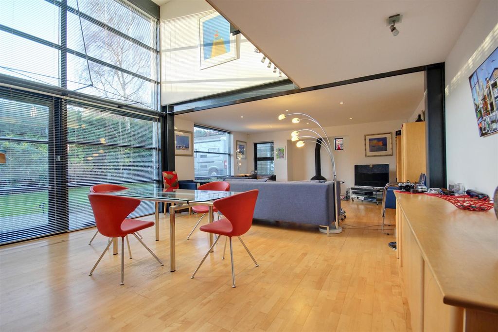 Additional image 6 of 3 bed detached house for saleGrosvenor Place, Beverley HU17