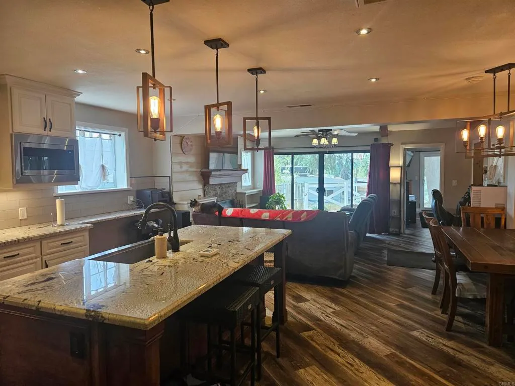 Additional image 8 of 40275 Avenida Cerrovista, Cherry Valley, CA 92223