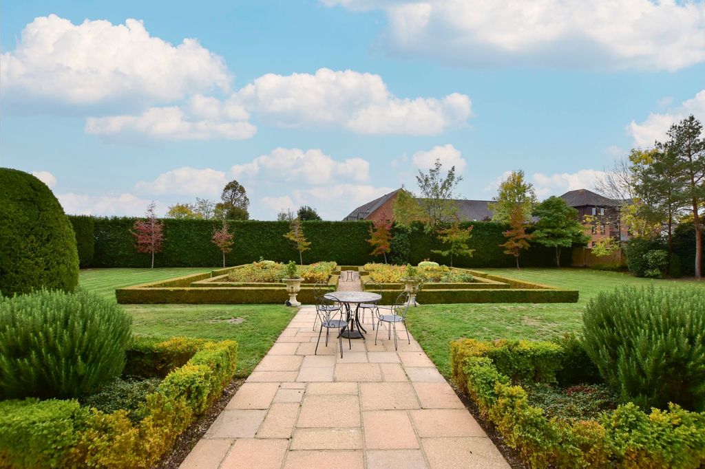 Additional image 19 of 2 bed flat for saleBreakspear Place, Abbots Langley WD5