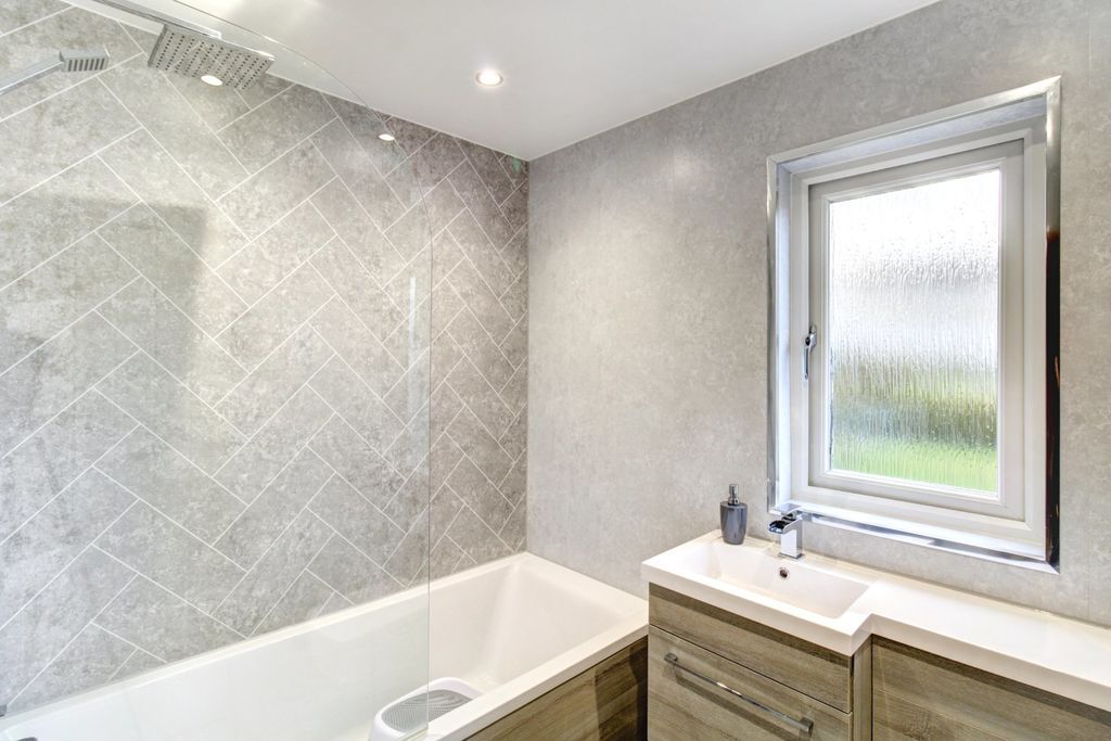 Additional image 14 of 3 bed semi-detached house for saleWhiteford Avenue, Dumbarton G82