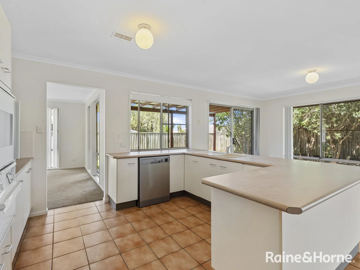 Additional image 3 of 46 Pitt Street, Redland Bay QLD 4165