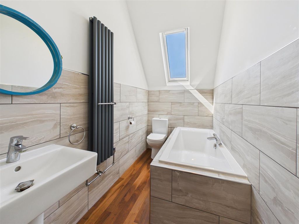 Additional image 16 of 2 bed flat for saleFerriby Road, Hessle HU13