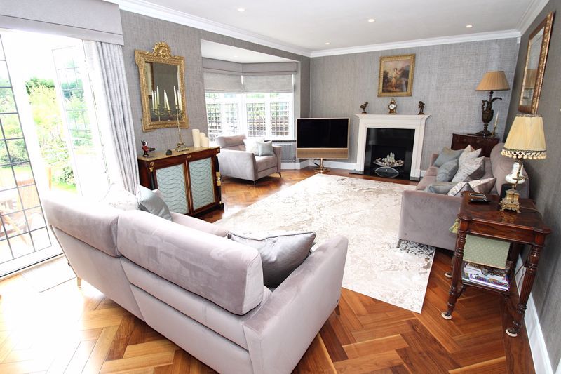Additional image 3 of 4 bed detached house for saleColcokes Road, Banstead SM7