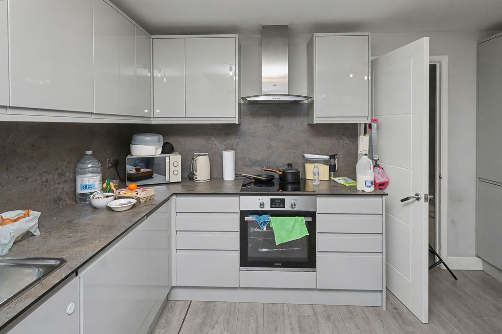 Additional image 2 of 2 bed terraced house for saleMarkwell Wood, Harlow, Essex CM19