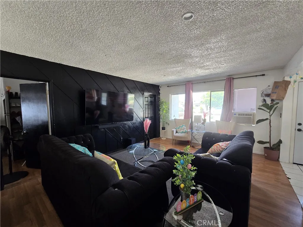 Additional image 38 of 1275 Hardt, San Bernardino, CA 92408