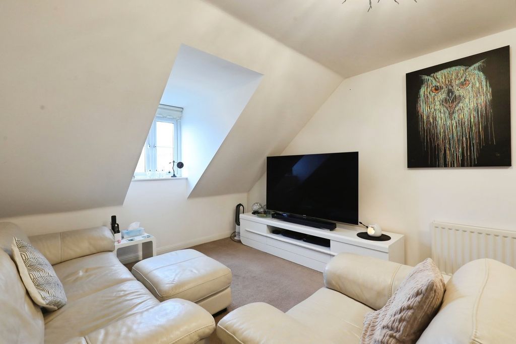 Additional image 3 of 2 bed flat for saleBritannia Road, Banbury OX16