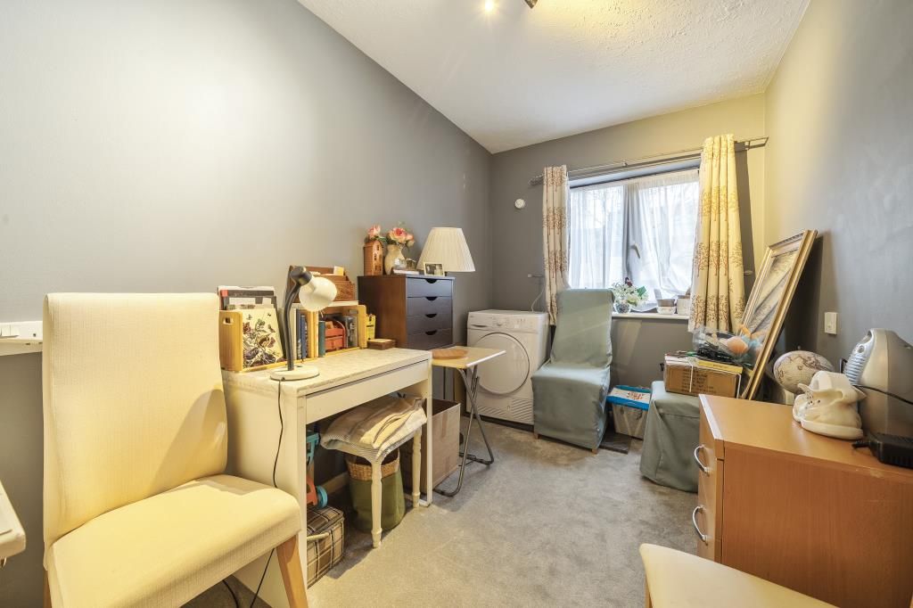 Additional image 14 of 2 bed flat for saleThe Larches, Carterton OX18