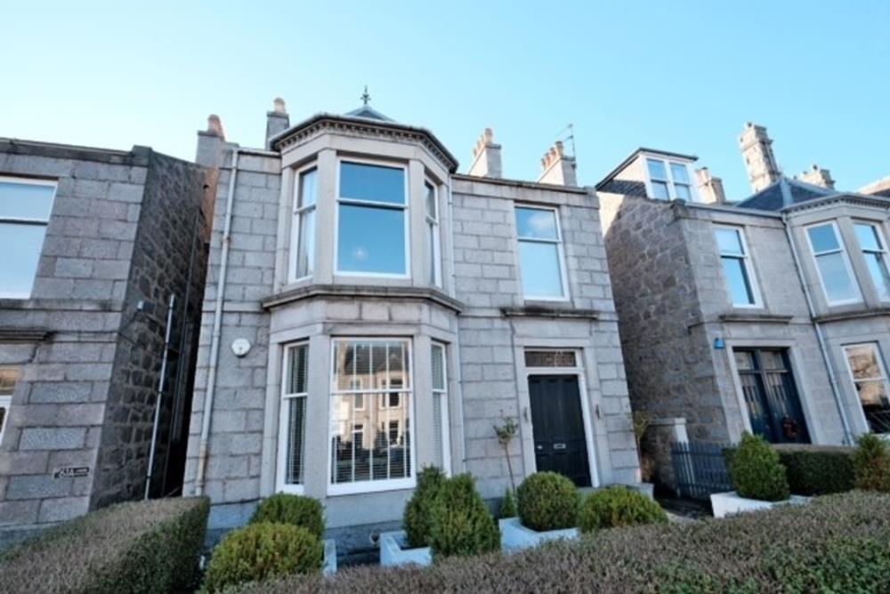 Fountainhall Road, Aberdeen, AB15