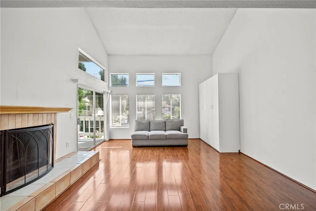 Additional image 11 of 22647 Margarita Dr, Woodland Hills, CA 91364