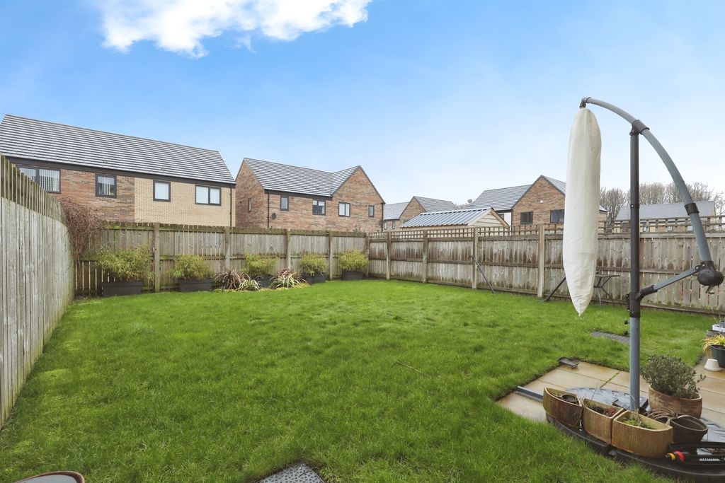 Additional image 4 of 3 bed semi-detached house for saleSwan Road, Lakeside, Doncaster DN4