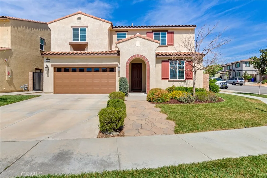 Additional image 2 of 17024 Red Tail Lane, Fontana, CA 92336