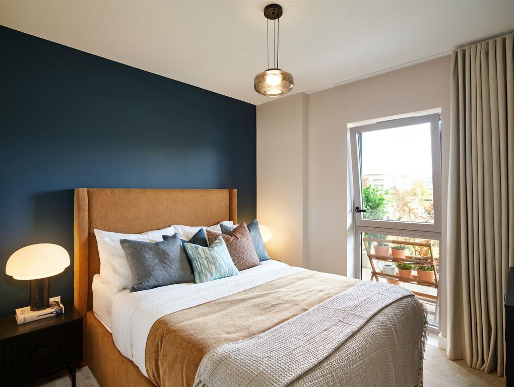 Additional image 8 of 2 bed flat for saleBankside Gardens, Reading RG2