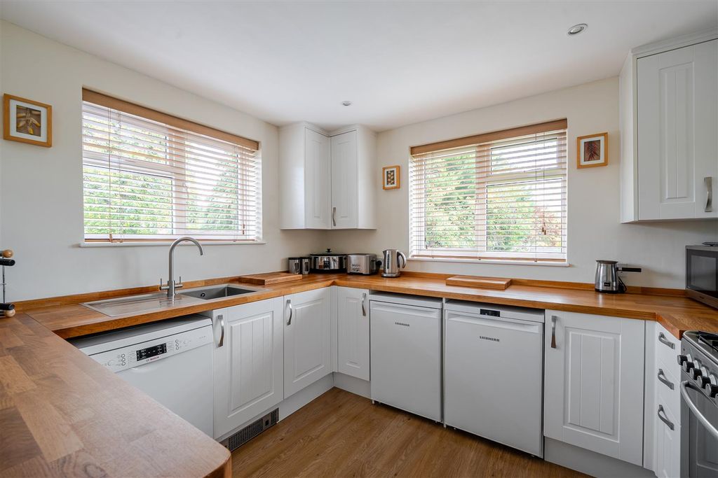 Additional image 4 of 2 bed maisonette for saleMoat Court, Ashtead KT21