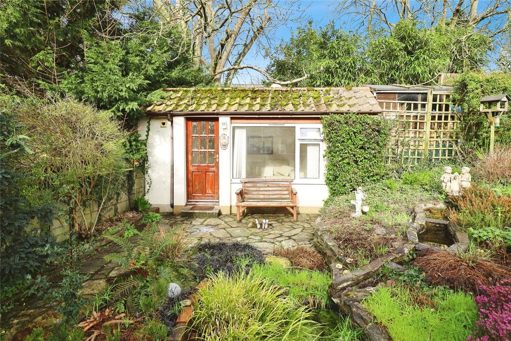 Additional image 16 of 2 bed bungalow for saleGlen Gardens, Bideford, Devon EX39