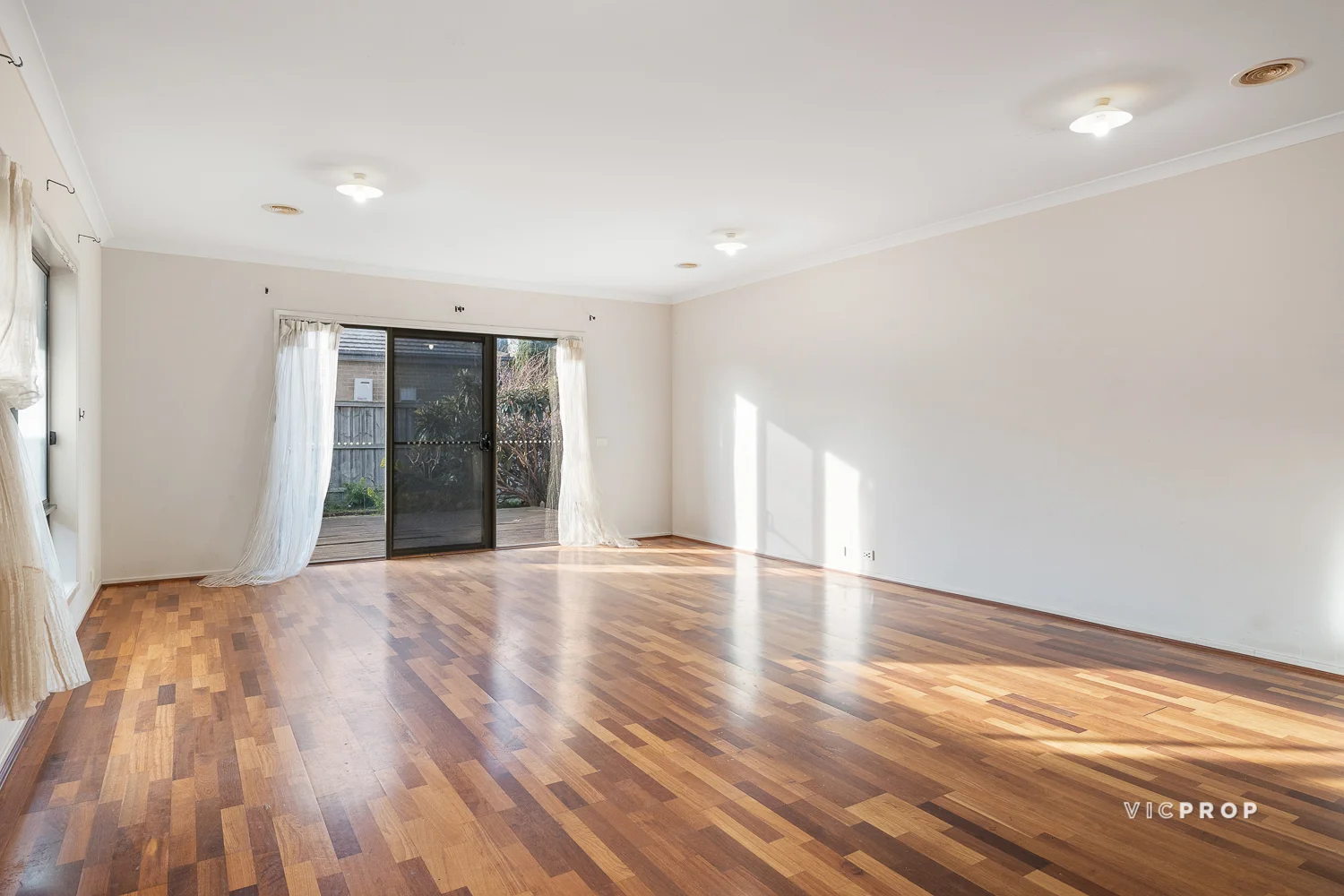 Additional image 8 of 2 Marlin Crescent, Point Cook VIC 3030