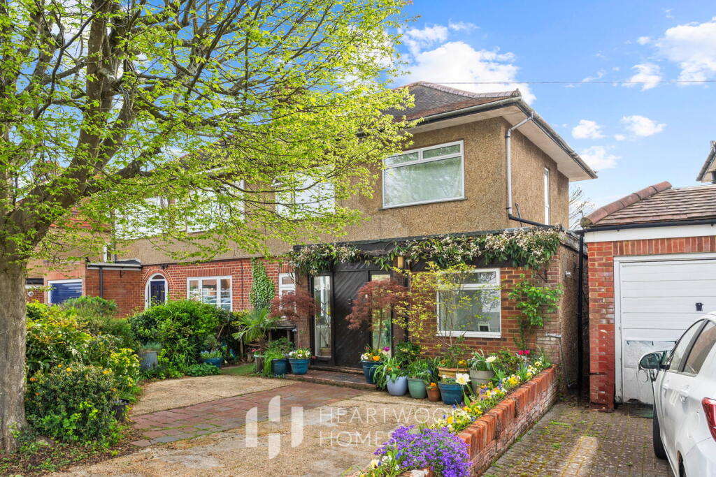 Pondfield Crescent, St Albans, AL4 9PF
