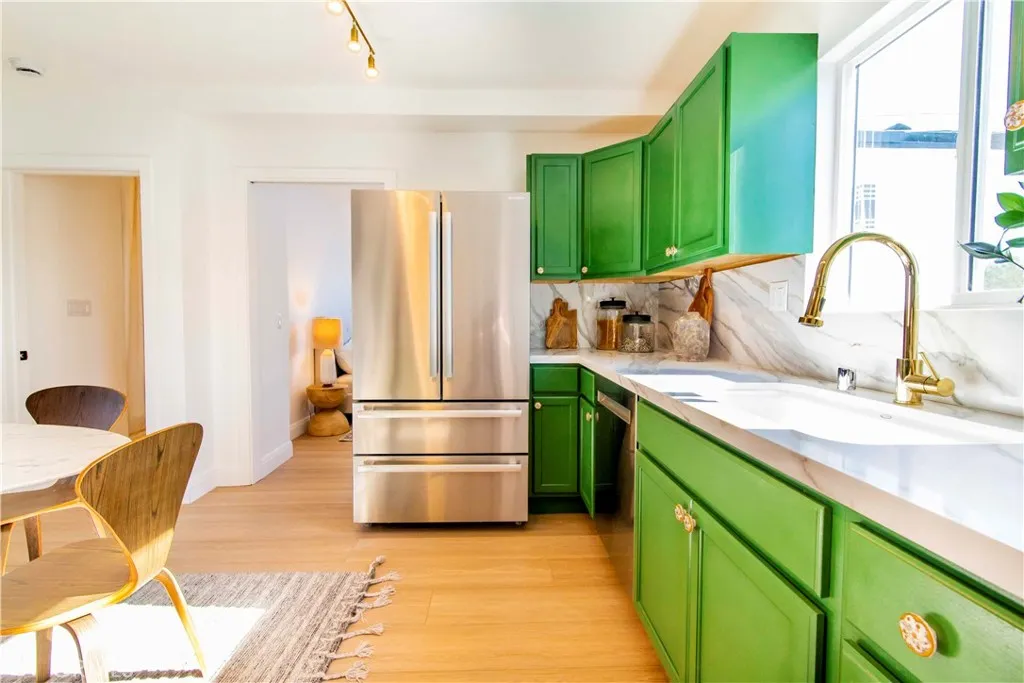Additional image 48 of 10816 Calvert St, North Hollywood, CA 91606