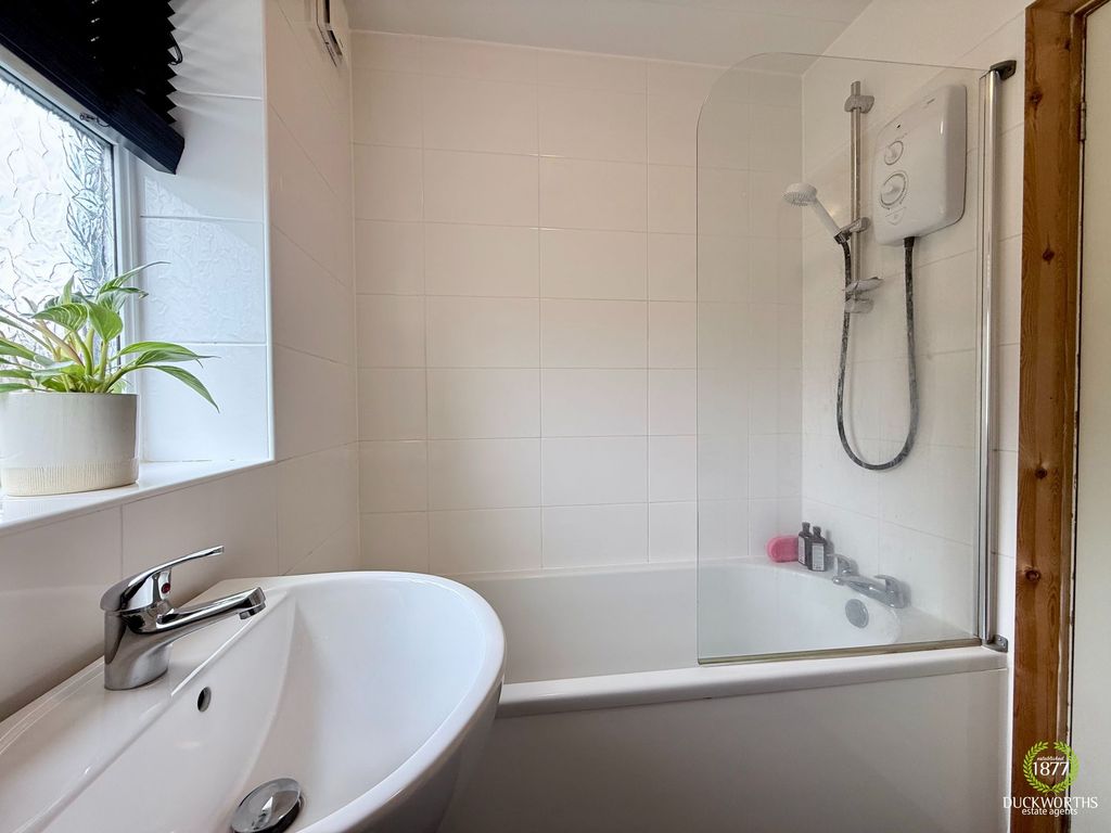 Additional image 5 of 2 bed flat for saleOakfield Avenue, Accrington BB5
